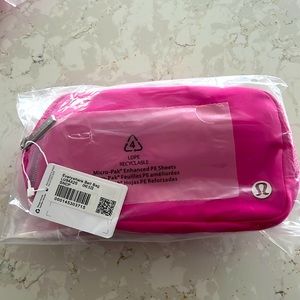 Sonic pink belt bag lululemon